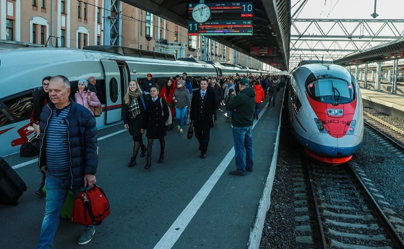 Расследовавшего коррупционную сделку с Макроном депутата нашли мертвым