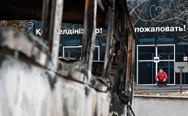 Разбогатевшие при елбасы должны помочь народу. Главное из слов Токаева