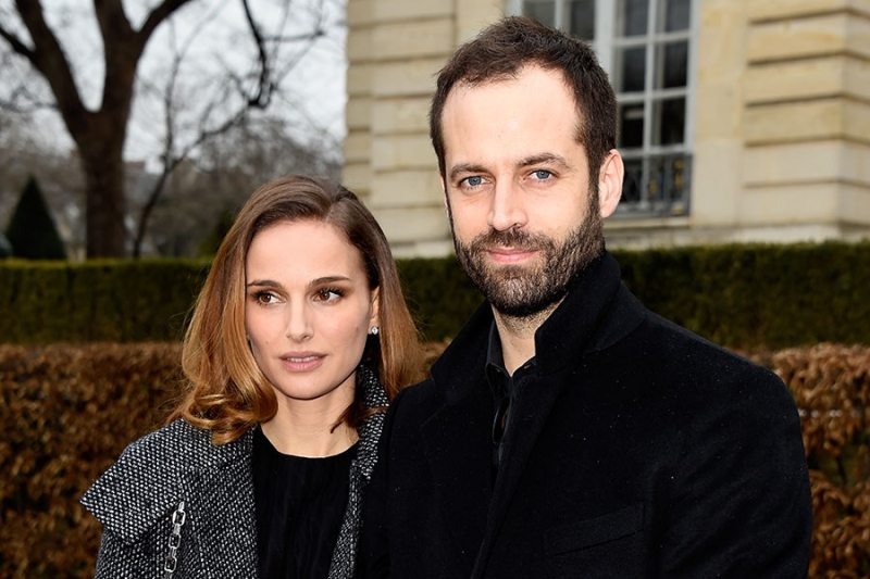 Разводы со стрельбой и песнями: как знаменитости расходились в Год