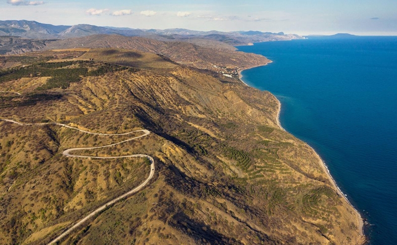 Развожаев объяснил дым в районе бухты Севастополя применением