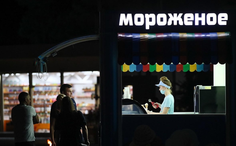 Регулятор поддержал идею ограничить продажу алкогольного мороженого