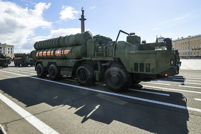 Репетиции парадов Победы в Москве и Петербурге. Фоторепортаж