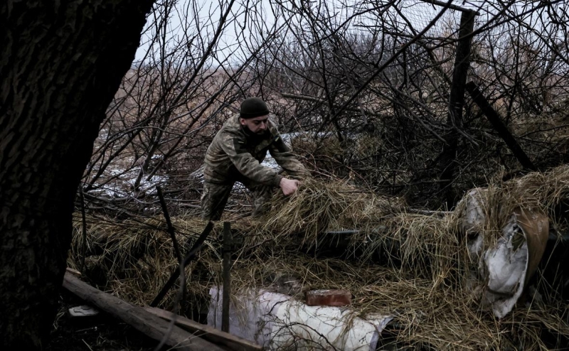 Reuters узнал, что в ЕС обсуждают отправку 100 тыс. военных на Украину