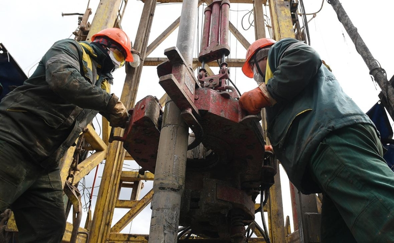 Reuters узнал о поручении российским компаниям сократить экспорт нефти