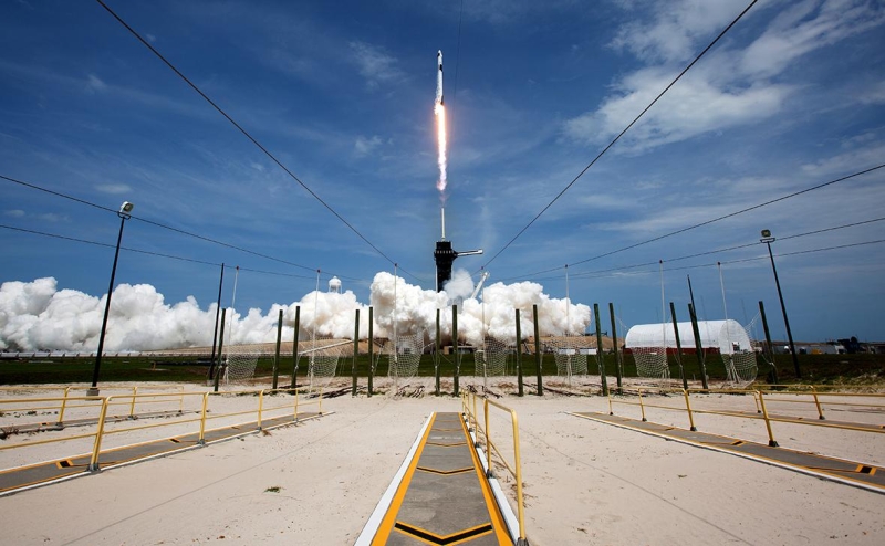 Reuters узнал о создании SpaceX сети спутников-шпионов для разведки