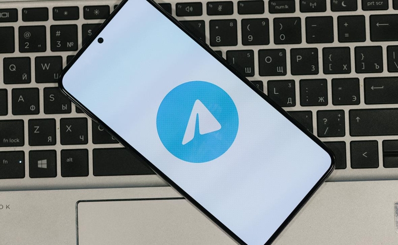 Роскомнадзор назвал причину сбоя в работе WhatsApp и Telegram