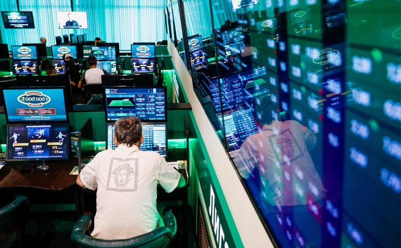 Роскомнадзор оценил рынок белой рекламы в интернете почти в ₽400 млрд