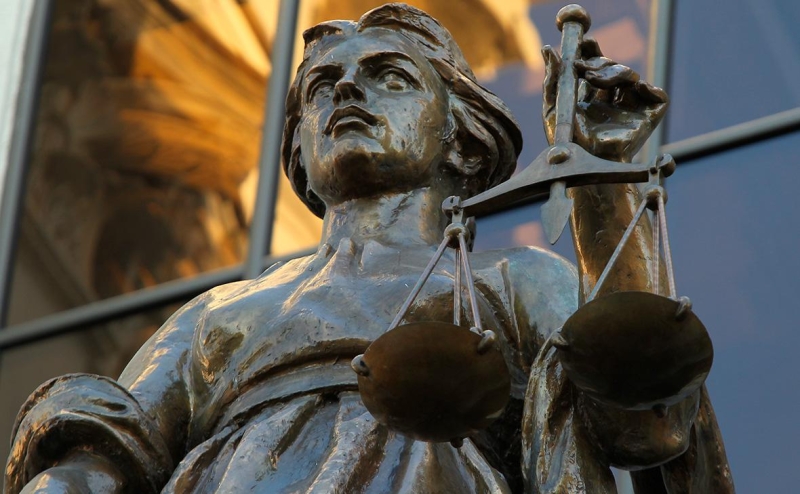 Роскомнадзор раскрыл сумму штрафов за кино и сериалы с ЛГБТ