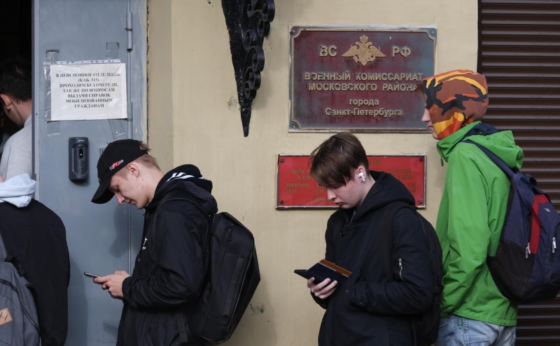 Рособрнадзор соберет данные школьников и студентов для воинского учета