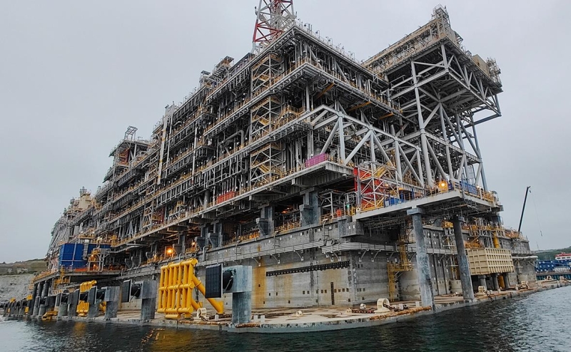 Россия в апреле направила в Европу около половины своего СПГ