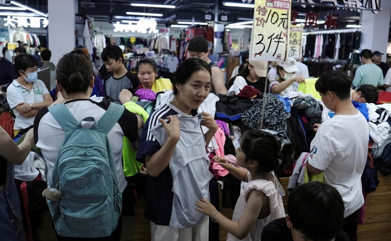 Россияне начали снижать темпы потребления