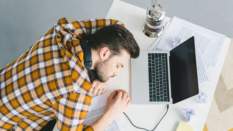 Россияне назвали самые скучные профессии