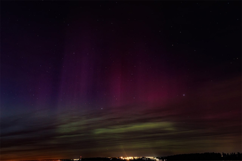 Россияне показали кадры с северным сиянием