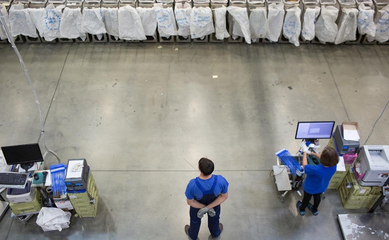 Россияне столкнулись с задержками зарубежных посылок