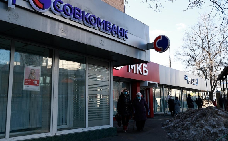 Российские банки заработали на ослаблении рубля ₽140 млрд