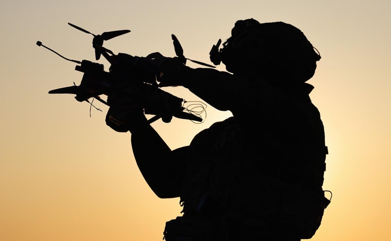 Российские военные ударили по ТЦК и авиаремонтному заводу на Украине