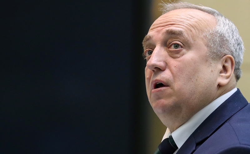 Российского экс-сенатора Франца Клинцевича депортируют из Армении