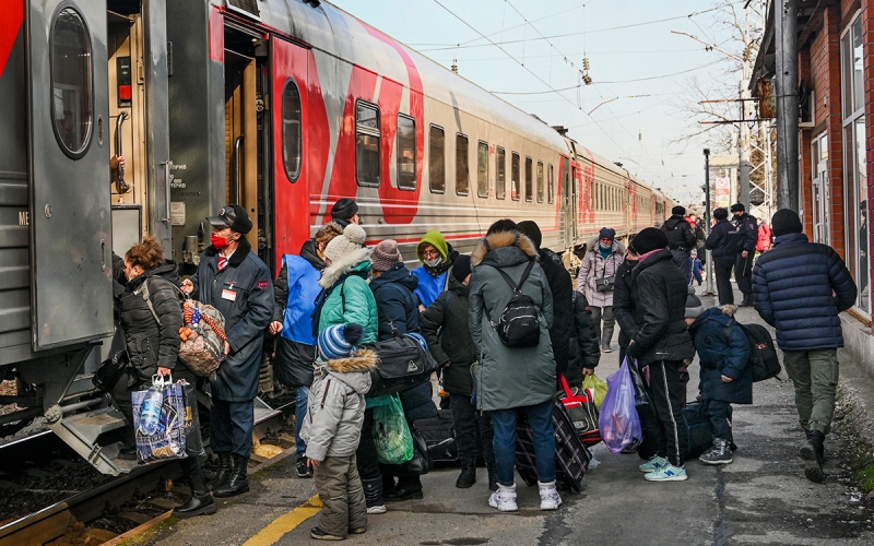 Ростовские власти рассказали, как развозят беженцев из Донбасса