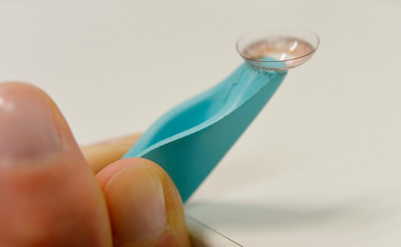 Росздравнадзор исключил дефицит контактных линз в России