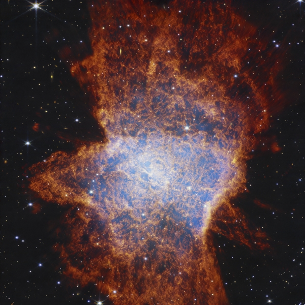 Рождение звезд и Кошачья Лапа. Reuters показал лучшие фото космоса &mdash;