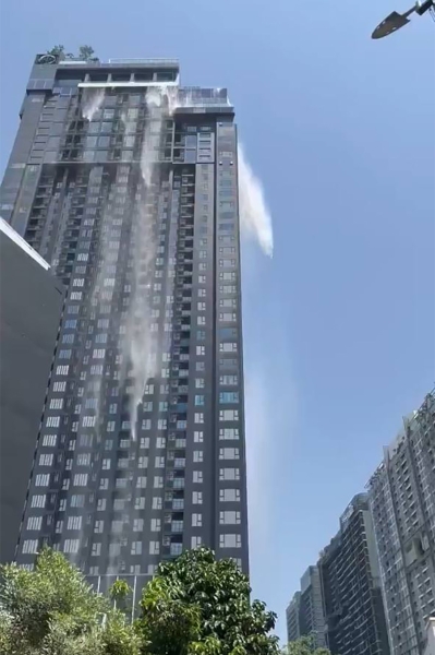 Рухнувшие высотки и разрушенные храмы: последствия землетрясения в