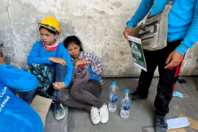 Рухнувшие высотки и разрушенные храмы: последствия землетрясения в