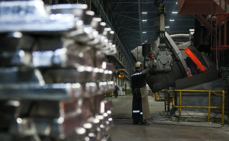 «Русал» купит треть завода в Китае для восстановления поставок