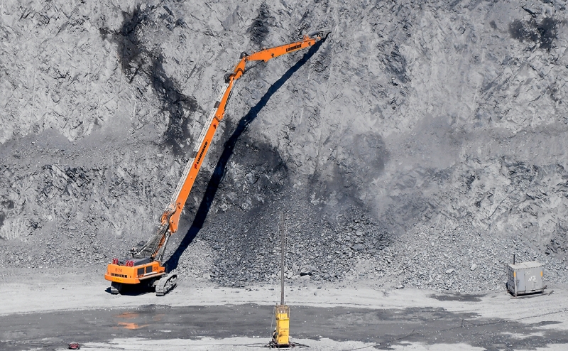 Саид Керимов передал долю в «Полюсе» исламскому фонду