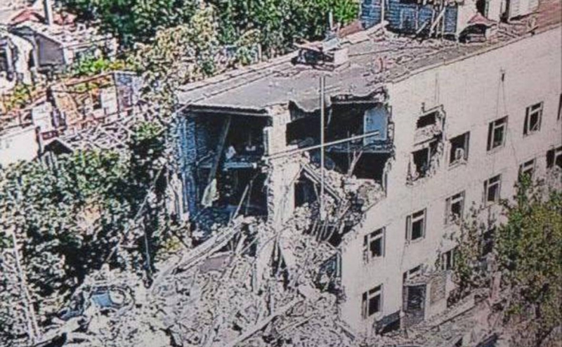 Сальдо сообщил о десятках людей под завалами обрушившегося дома в