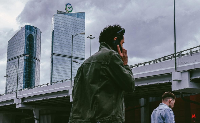 «Сбер» допустил пересмотр тарифов для клиентов из-за НДС по картам