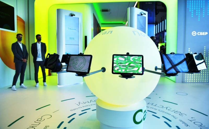 Сбербанк оценил влияние нового регулирования экосистем в 2,7 трлн руб.