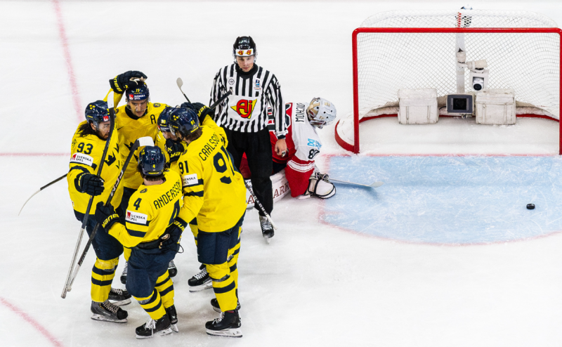 Сборная США по хоккею впервые за 92 года победила на чемпионате мира