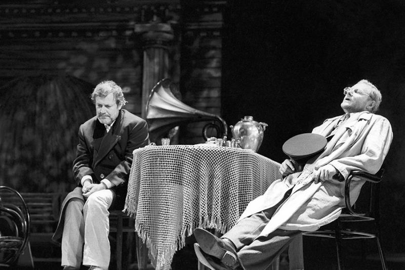 «Сцена должна быть выше жизни». Каким был Юрий Соломин