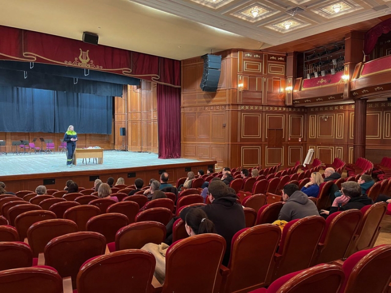 &laquo;Сейчас уже все прячутся&raquo;: репортаж РБК с улиц и из подвалов Белгорода