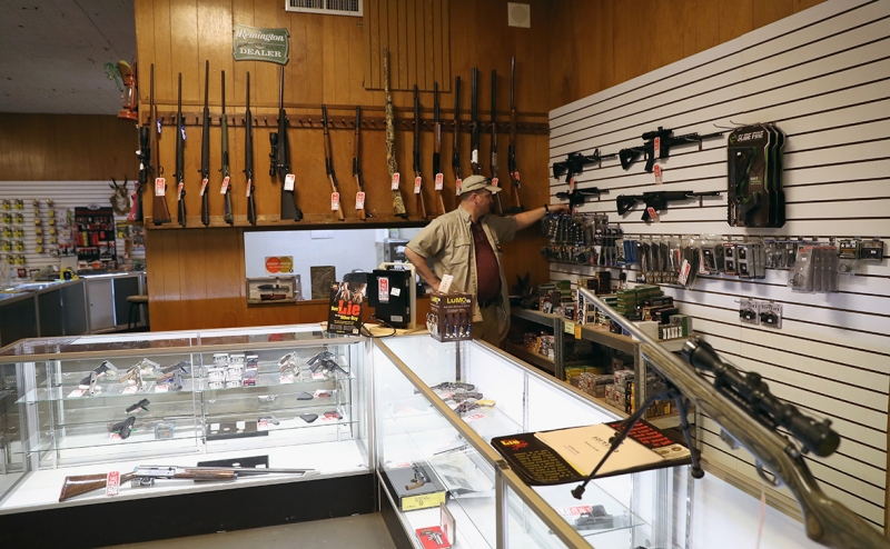 Сенаторы США достигли договоренности об ужесточении контроля за оружием