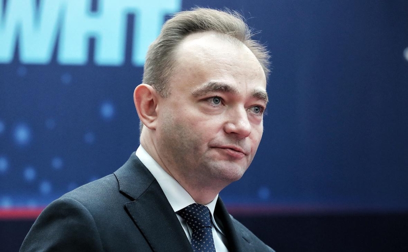 Шадаев после задержания зама допустил, что в Минцифры «полетят стрелы»