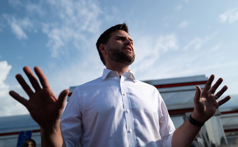 Шеф Пентагона предупредил о сокращении помощи Украине