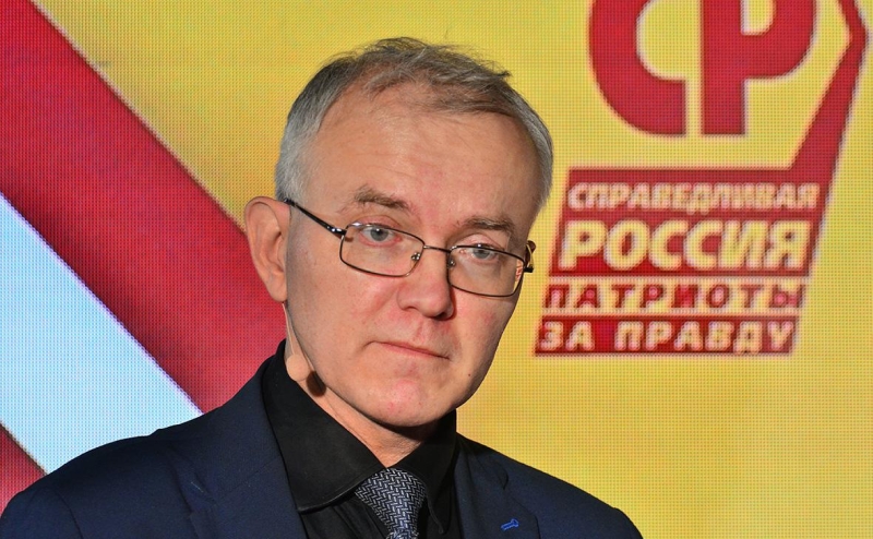 Шлосберга задержали в аэропорту Пскова