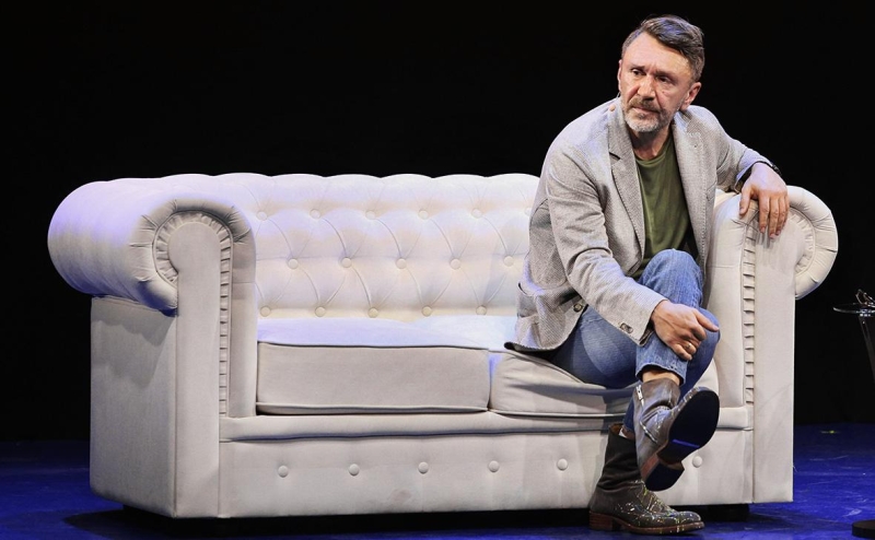 Шнуров извинился перед зрителям за отмену концерта «Ленинграда» в