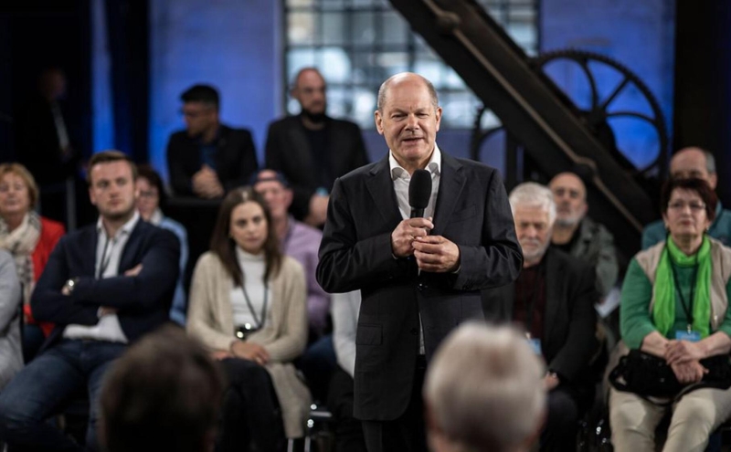 Шольц заявил, что у Украины нет права атаковать территорию России