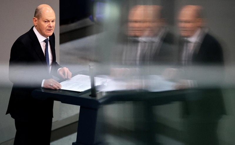 Шольц заявил о вреде конкуренции в поставках оружия Киеву