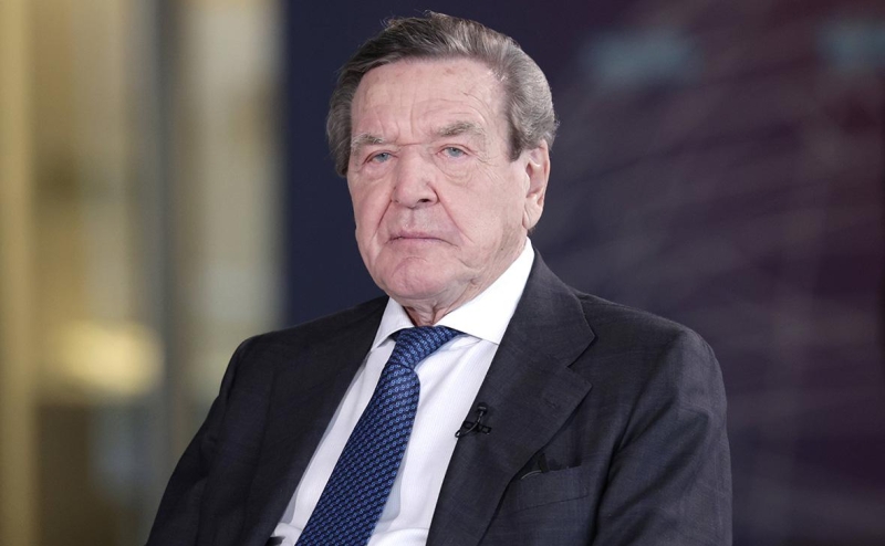 Шрёдера вызвали на допрос из-за связанного с Nord Stream 2 фонда