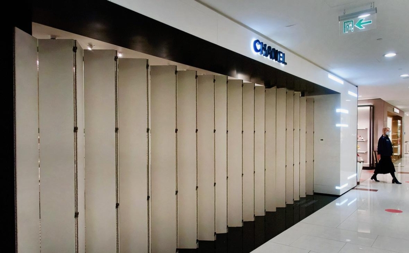 &laquo;Шубовик&raquo; вместо Chanel: как изменилась за год реклама моды в России