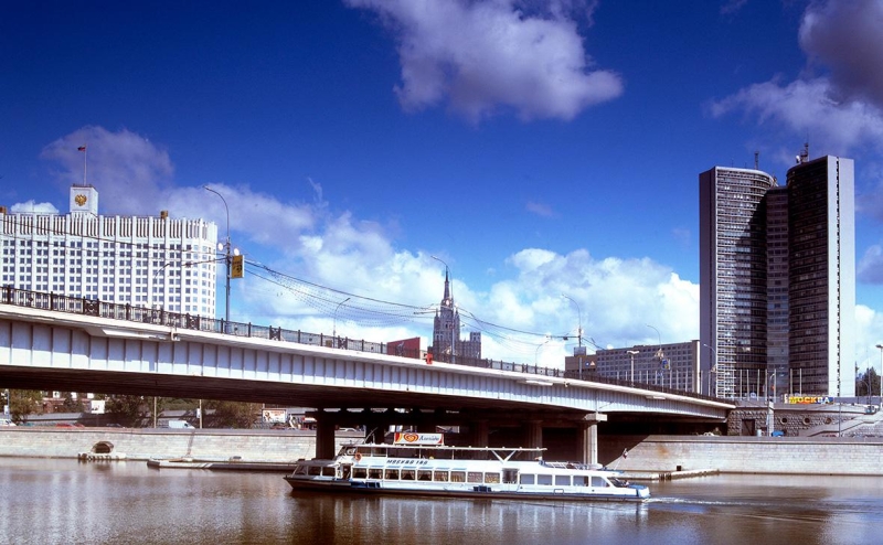 Шувалов назвал неизбежной перестройку Нового Арбата