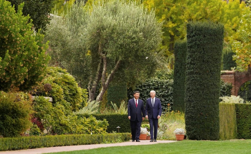 Си Цзиньпин призвал США отказаться от санкций и поставок оружия