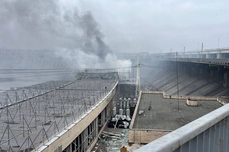 СК назвал терактом стрельбу и взрывы в &laquo;Крокус Сити Холле&raquo;