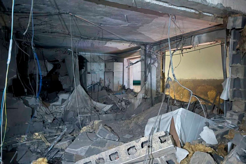 СК возбудил дело о теракте после атаки дрона на жилой дом в