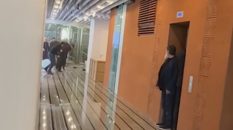 СК завел дело после стрельбы у офиса Wildberries