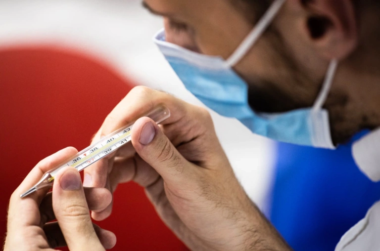 Сколько россияне тратили в ресторанах этим летом