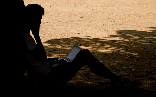 Скрывавшуюся от семейного насилия чеченку похитили и увезли в Чечню